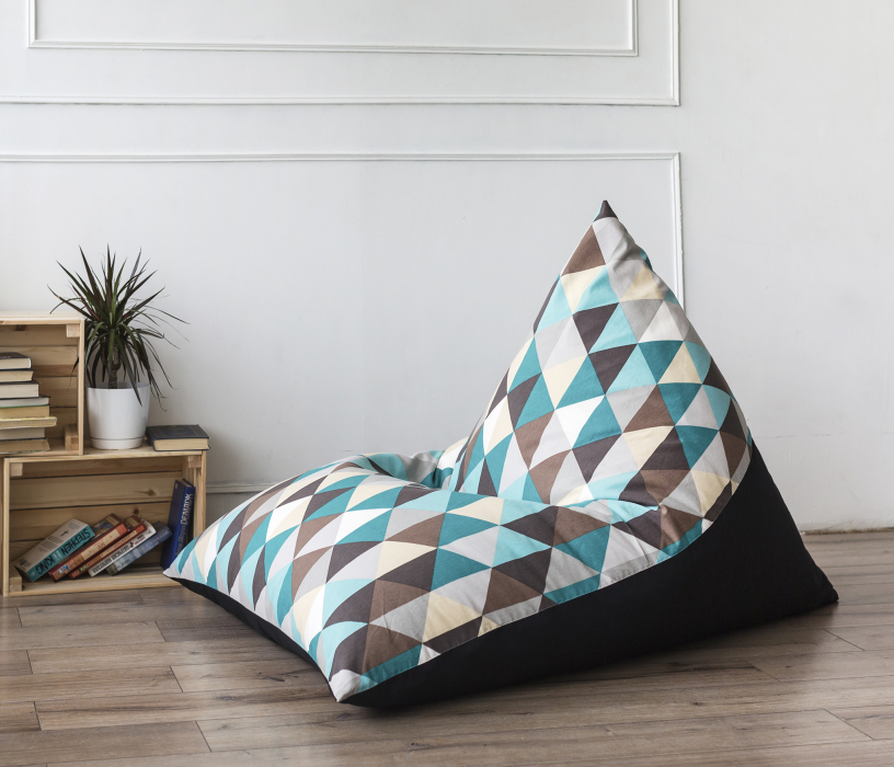 Бескаркасные кресла, Кресло Пирамида