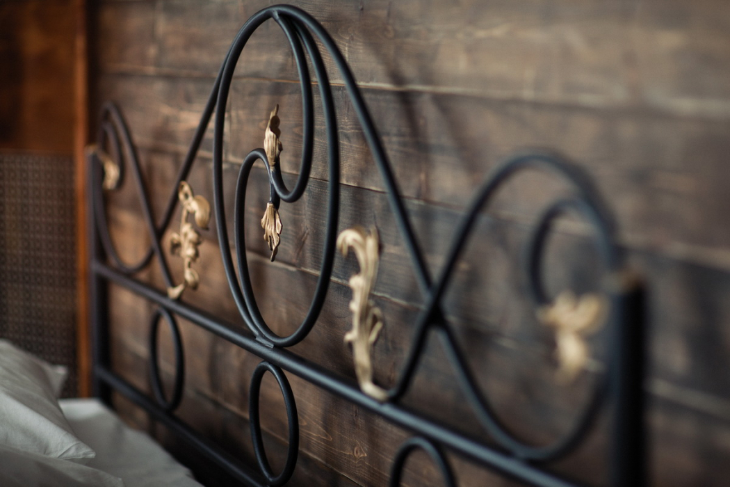 Кованые кровати, Кованая кровать Венеция 1.4 с двумя спинками