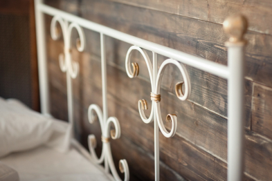 Кованая кровать Симона 1.8 с двумя спинками