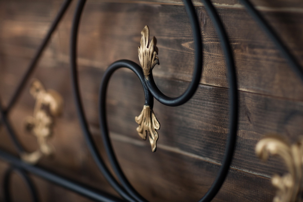 Кованые кровати, Кованая кровать Венеция 1.4 с двумя спинками