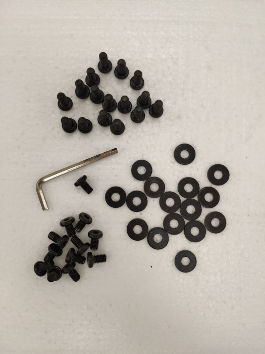 Обеденные столы, Стол Whispered Echo