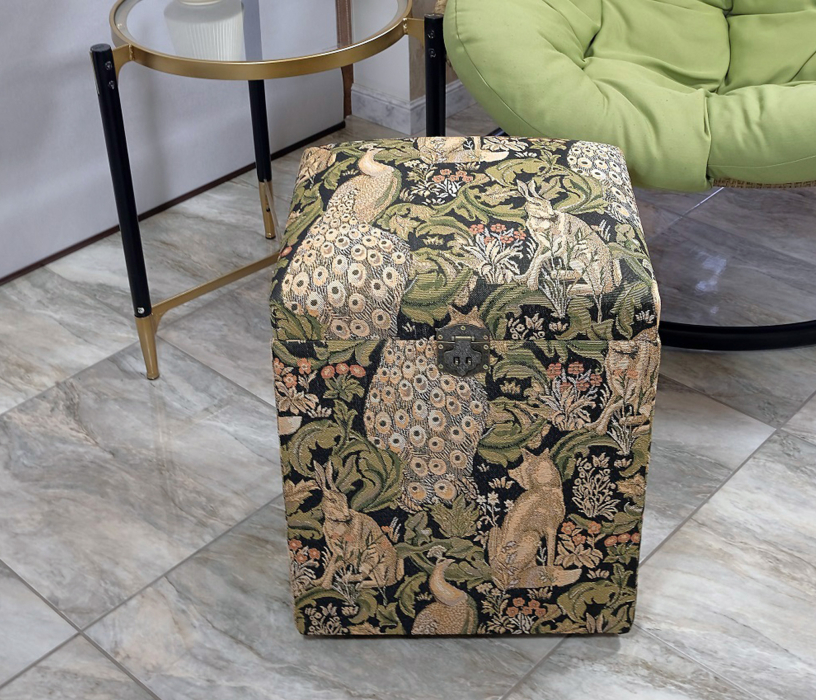 Банкетка в прихожую, Банкетка Павлин